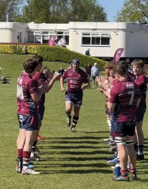 Gethin Evans was given a guard of honour before his final 1st XV game for the Old Patesians last month